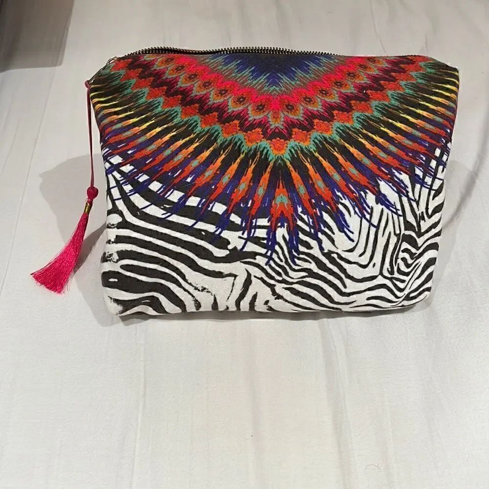 Pily Q zebra pattern bright swimsuit bag with tassel EUC